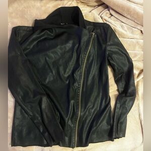 💰5/$10 Black Asymmetrical Zip Faux Leather Jacket